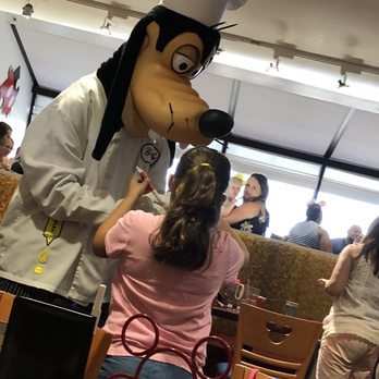 Chef Mickey's - American Near Me - Lake Buena Vista, Florida
