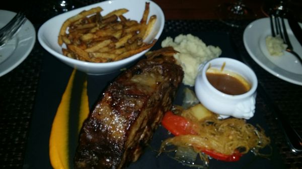 La Petite Cachée by null