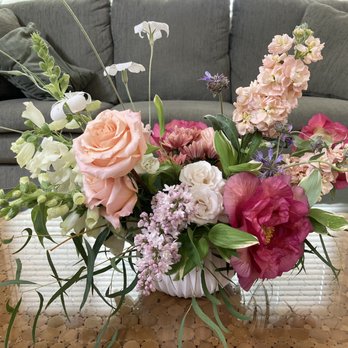 Untethered Flowers - Floral Designers Near Me Untethered Flowers - Floral Designers Near Me