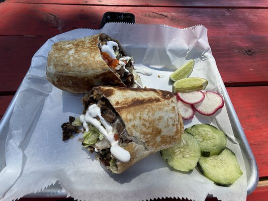 Lobos Tacos Y Pupusas by null