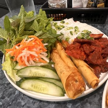 Little Saigon Restaurant - Vietnamese Near Me - Winnipeg, Manitoba