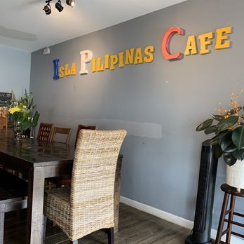 Isla Pilipinas Cafe - the dining room - Filipino Near Me - Fort Lauderdale, Florida