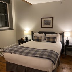 Wakefield Mill - Cozy Room on the third floor towards the waterfront