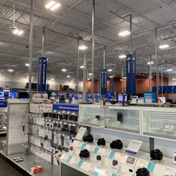 Best Buy - Noblesville - Inside