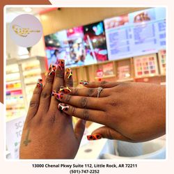 Lux Nails & Spa
