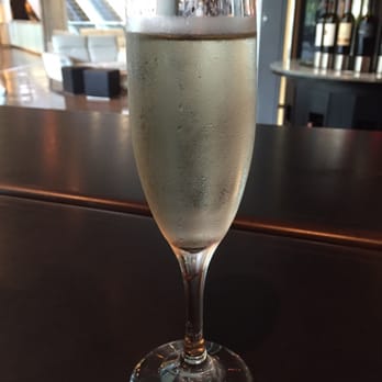 Amuse Wine Bar - House Sparkling Wine - Moscato - Wine Bars Near Me - Honolulu, Hawaii Amuse Wine Bar - House Sparkling Wine - Moscato - Wine Bars Near Me - Honolulu, Hawaii