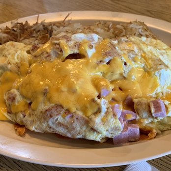 Mangy Moose Cafe - Ham & Cheese Omelette & Hash Browns - American Near Me - Manteca, California Mangy Moose Cafe - Ham & Cheese Omelette & Hash Browns - American Near Me - Manteca, California
