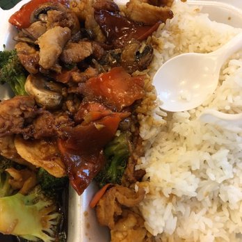 China Experience - a plate of food with rice, broccoli, and meat - Chinese Near Me - Brookfield, Wisconsin China Experience - a plate of food with rice, broccoli, and meat - Chinese Near Me - Brookfield, Wisconsin