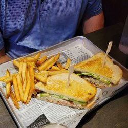 Patrick Kennedy's Irish Pub - Turkey Avocado