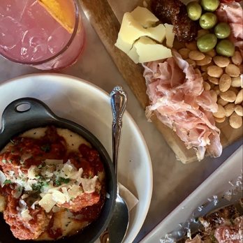 North Italia - Italian Meatballs, Prosciutto Bruschetta, Red Sangria, Chef's Board, margarita - Italian Near Me - McLean, Virginia