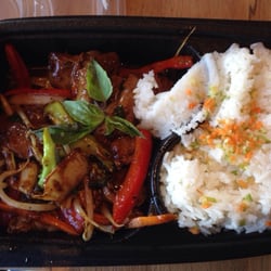 Sésame - Spicy Thai basil beef with rice