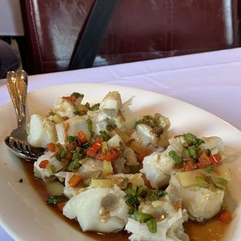 Fantasy Restaurant - Amazing steamed sea bass collar - Cantonese Near Me - Petaluma, California