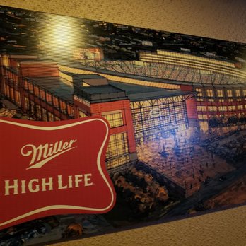 Walter's On North - Bars Near Me - Milwaukee, Wisconsin