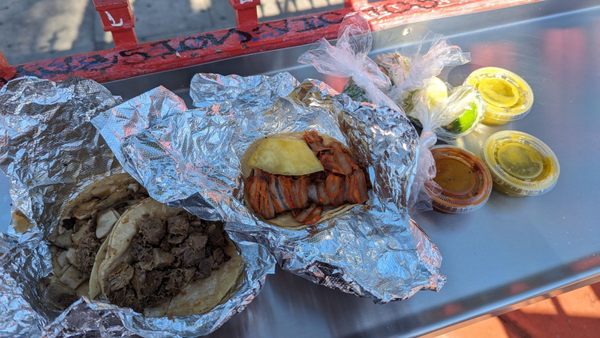 Leo's Tacos Truck by null