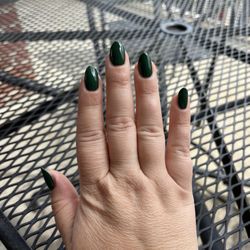 American Nails AVL - Almond shape and reg mani by Tran
