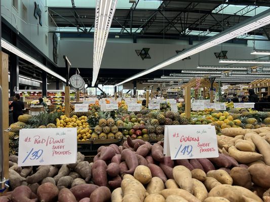 Berkeley Bowl West by null