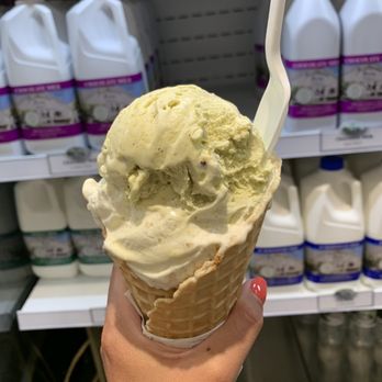 Arethusa Farm Dairy - One scoop of ice cream!! - Ice Cream & Frozen Yogurt Near Me - Bantam, Connecticut Arethusa Farm Dairy - One scoop of ice cream!! - Ice Cream & Frozen Yogurt Near Me - Bantam, Connecticut