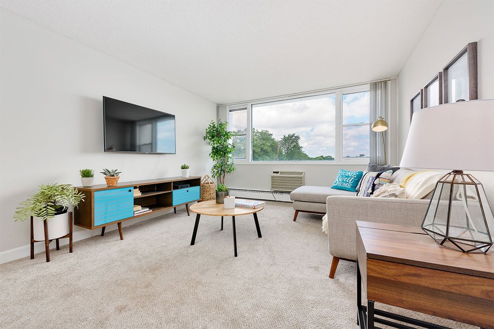 MONT CLARE APARTMENTS Updated September 2024 56 Photos 7171 W