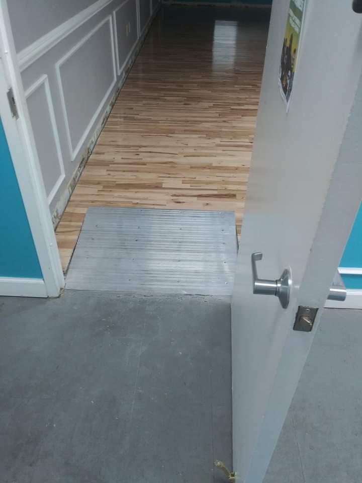 Slide of Mr Bath Grip