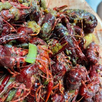Big EZ Seafood - Crawfish with Ez blend flavor - Seafood Near Me - Gretna, Louisiana