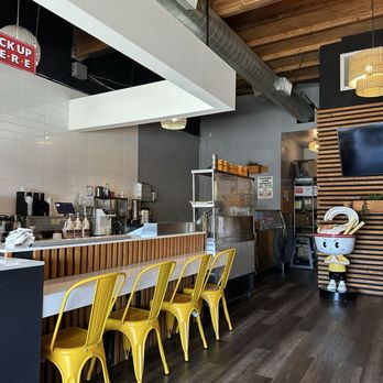 BewBew Home Cafe - Cute cafe interior - Desserts Near Me - San Marcos, California BewBew Home Cafe - Cute cafe interior - Desserts Near Me - San Marcos, California