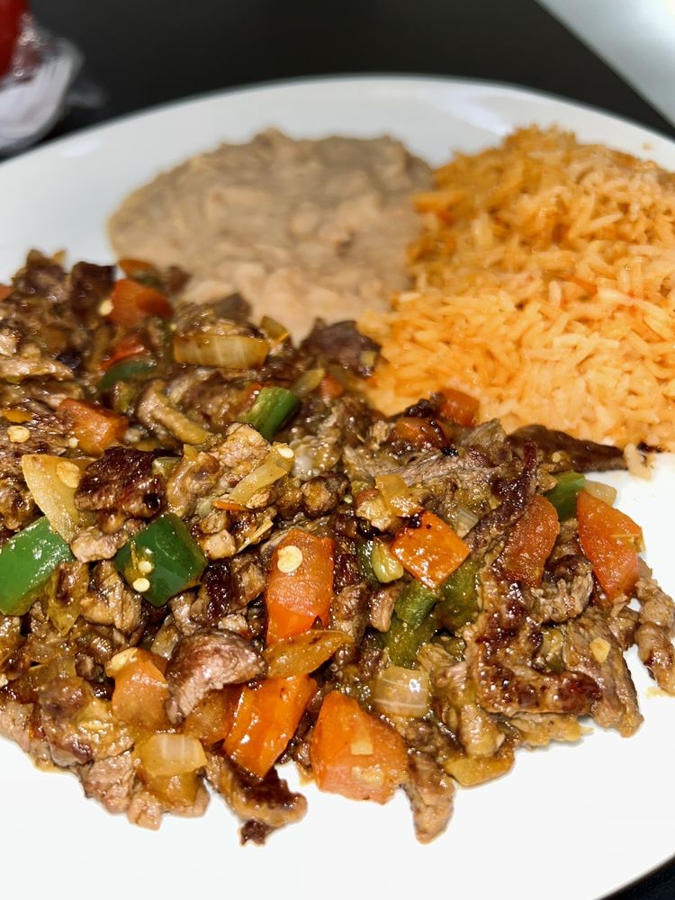 El Sazón De Los Vargas Logo