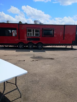 Crossroads Rollin Smoke House