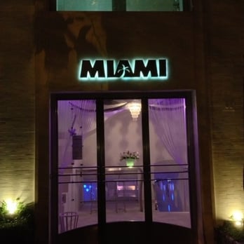 Miami Barroom - Miami Barroom - Dance Clubs Near Me - Naples, NA