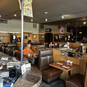 Knapp's Restaurant - Dive Bars Near Me - Tacoma, Washington