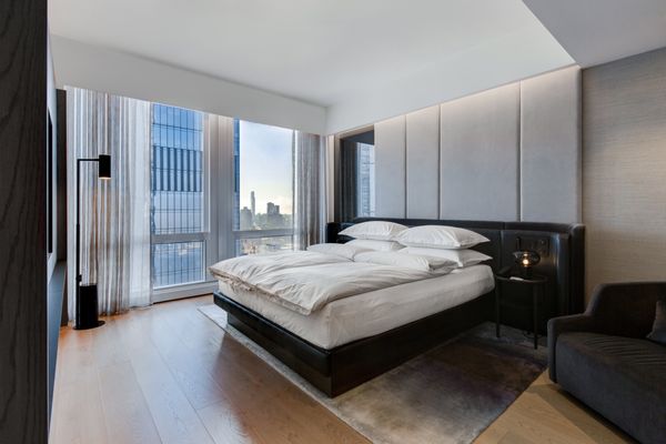 Equinox Hotel New York by null
