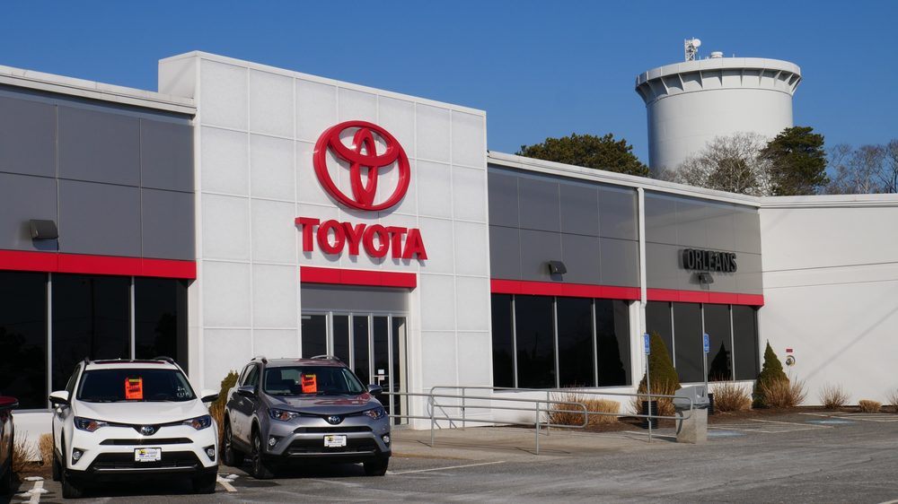 IRA TOYOTA OF ORLEANS 27 Reviews 16 O'connor Rd, Orleans