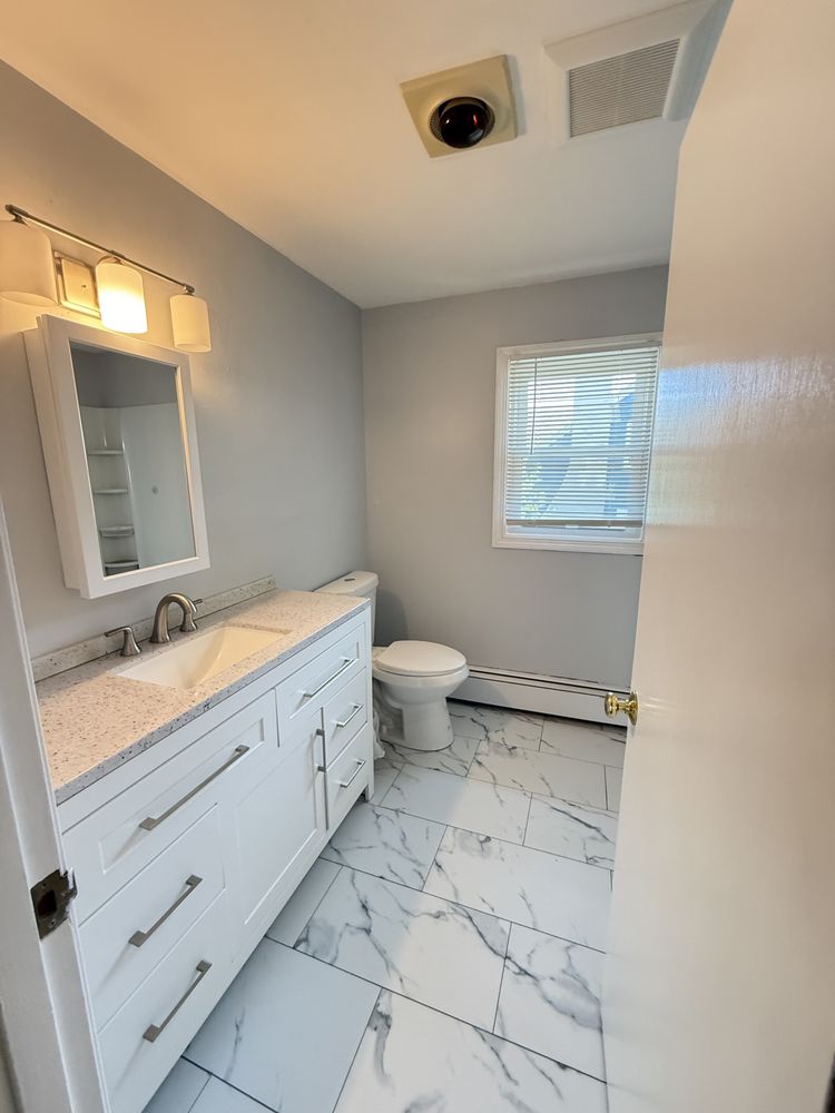 Slide of Blue Hammer Construction