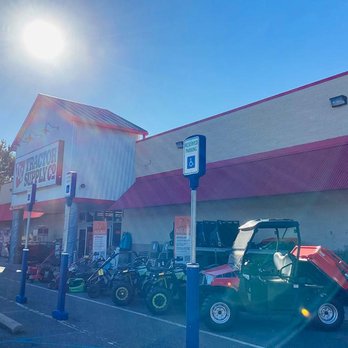 Tractor Supply - Department Stores Near Me - Picayune, Mississippi