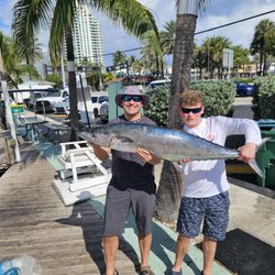 Don't Tell Mom Sportfishing - GIANT King Mackerel caught on live bait!