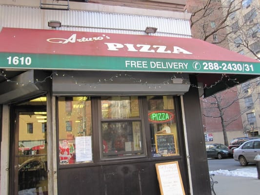 Arturo's Pizza by null