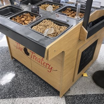 Petco - I felt hungry looking at it - Pet Stores Near Me - Houston, Texas