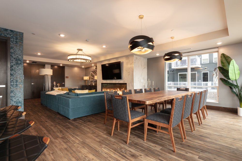 RIVERWALK APARTMENTS Updated September 2024 44 Photos 449 East