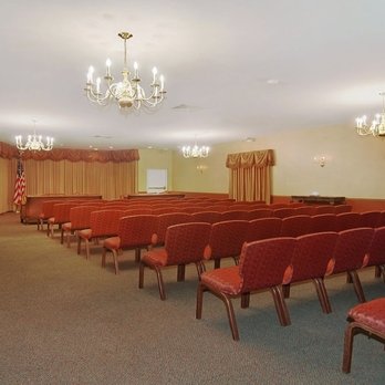 Querhammer & Flagg Funeral Home - Funeral Services & Cemeteries Near Me - Crystal Lake, Illinois Querhammer & Flagg Funeral Home - Funeral Services & Cemeteries Near Me - Crystal Lake, Illinois