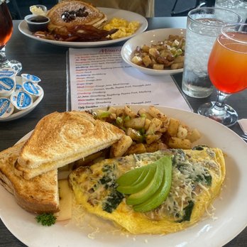 Hot Off The Griddle - Omelette, panacakes and mimosas - Breakfast & Brunch Near Me - Orangevale, California