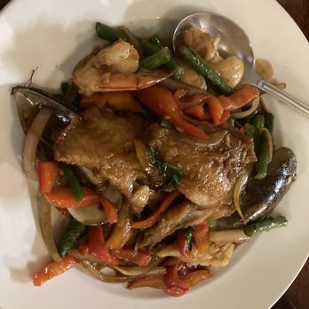 JP Thai Kitchen - Seafood combo Thai Basil - Thai Near Me - Sacramento, California