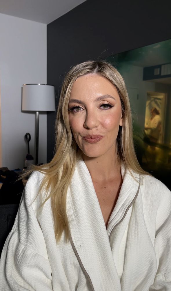 Makeup by Katerina Logo