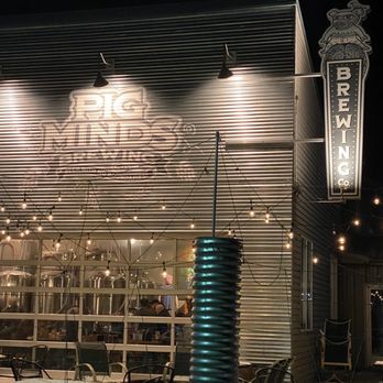 Pig Minds Brewing - Pig Minds - Patio (in the winter) - Brewpubs Near Me - Machesney Park, Illinois Pig Minds Brewing - Pig Minds - Patio (in the winter) - Brewpubs Near Me - Machesney Park, Illinois