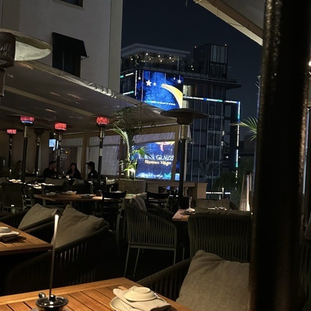 Katana - Outdoor seating - Sushi Bars Near Me - West Hollywood, California
