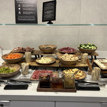 Admirals Club - Concourse H/K - Airport Lounges Near Me - Chicago, Illinois Admirals Club - Concourse H/K - Airport Lounges Near Me - Chicago, Illinois