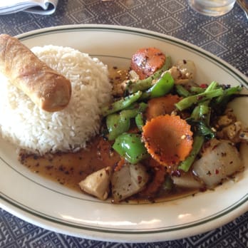 Bangkok Inn - The Basil Leaf with Chicken. - Thai Near Me - Dallas, Texas