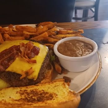 JJs World - Bacon Cheeseburger w ff and gravy - American Near Me - Chicora, Pennsylvania JJs World - Bacon Cheeseburger w ff and gravy - American Near Me - Chicora, Pennsylvania