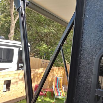 Explore USA RV Supercenter -Austin - Awning will not retract after initial detention and no service offered after call to dealer. - RV Repair Near Me - Kyle, Texas