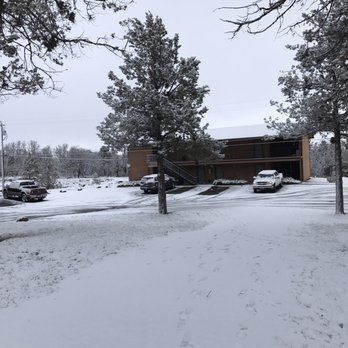 Hi-Mont Motel - A light dusting - Hotels Near Me - Fall River Mills, California