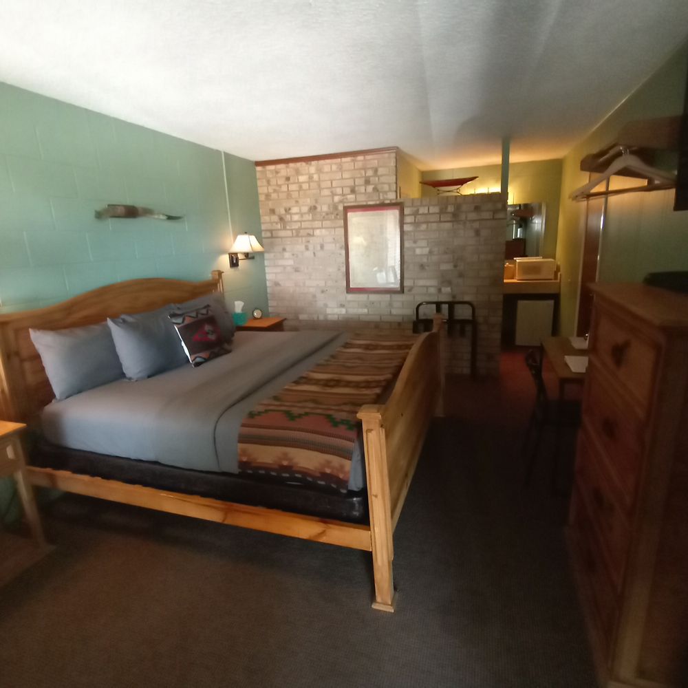 Texas Ranger - great rooms. comfortable bed - Hotels Near Me - Santa Anna, Texas Texas Ranger - great rooms. comfortable bed - Hotels Near Me - Santa Anna, Texas