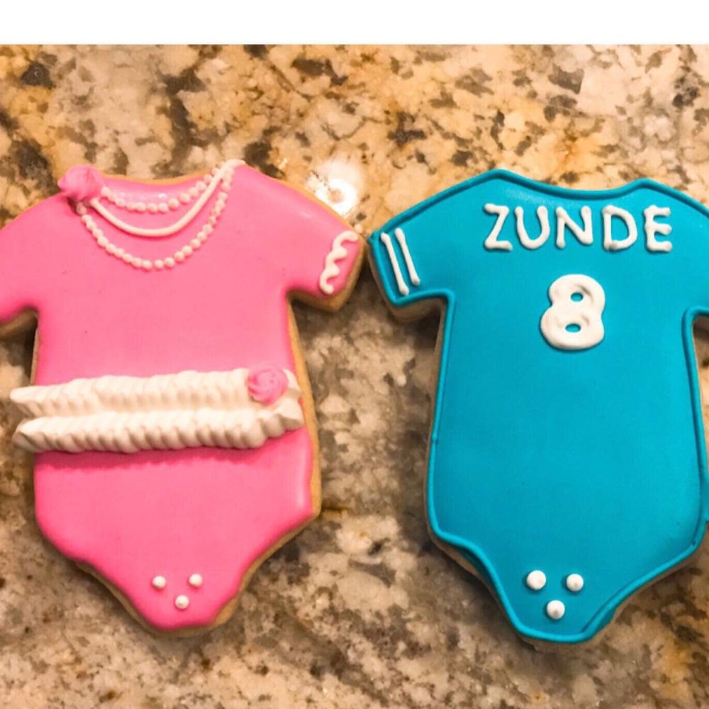 Fun Size Bakes - Gender Reveal Cookies by Fun Size Bakes - Desserts Near Me - Corona, California Fun Size Bakes - Gender Reveal Cookies by Fun Size Bakes - Desserts Near Me - Corona, California